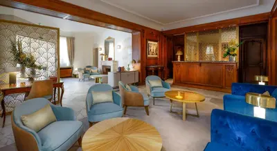 Coin salon dans l'établissement Hotel Claridge Paris