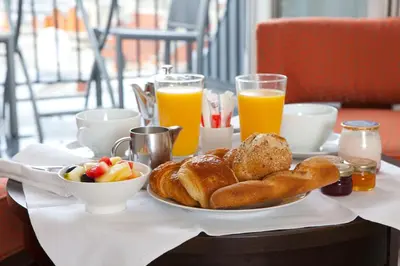 Nourriture dans l'hôtel ou à proximité
