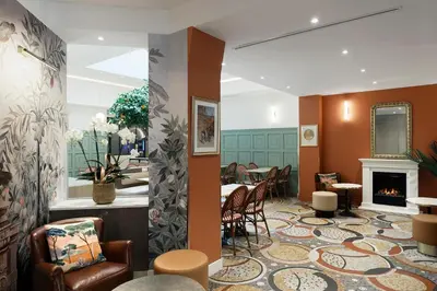 Coin salon dans l'établissement Timhotel Palais Royal
