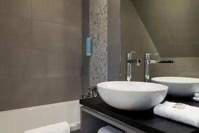 Salle de bains dans l'établissement Timhotel Palais Royal