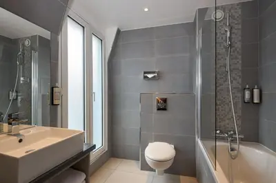Salle de bains dans l'établissement Timhotel Paris Gare Montparnasse