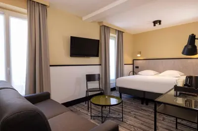 Télévision ou salle de divertissement dans l'établissement Hotel de l'Aqueduc