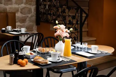 Nourriture dans l'hôtel ou à proximité