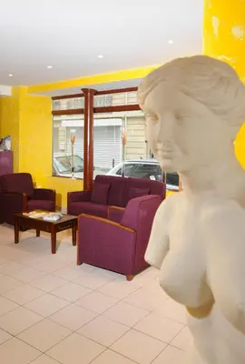 Coin salon dans l'établissement Printania Porte de Versailles
