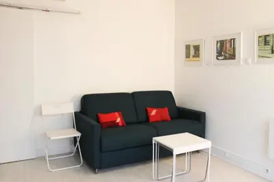 Coin salon dans l'établissement Souplex - 4P - Batignolles