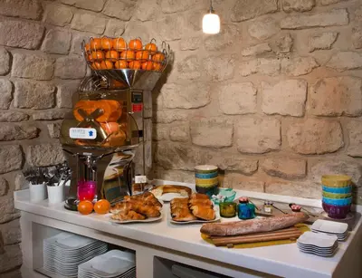 Nourriture dans l'hôtel ou à proximité