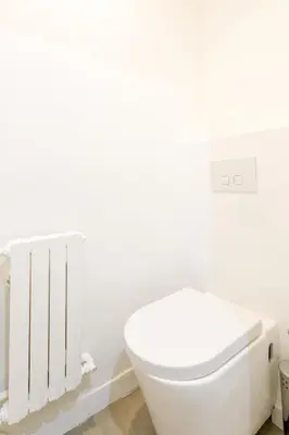 Salle de bains dans l'établissement Habitat Parisien - 1BR-1BA - Louvre