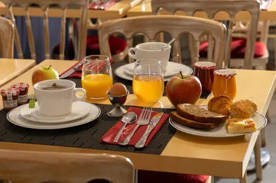 Nourriture dans l'hôtel ou à proximité