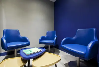 Coin salon dans l'établissement Trianon Gare de Lyon