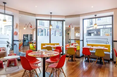 Coin salon dans l'établissement Hôtel Augustin - Astotel