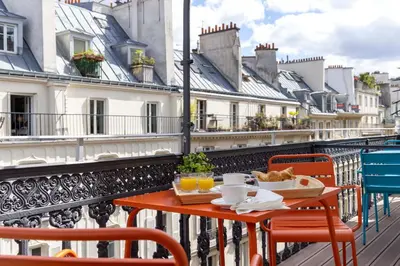 Balcon ou terrasse dans l'établissement Hôtel Regina Opéra Grands Boulevards