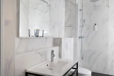Salle de bains dans l'établissement Hôtel WYLD Saint Germain