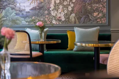 Coin salon dans l'établissement Hôtel Fior d'Aliza