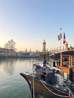 Vue sur la rivière ou le fleuve situé(e) à proximité de l'hôtel