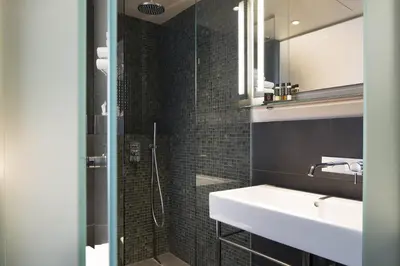 Salle de bains dans l'établissement Best Western Quartier Latin Pantheon