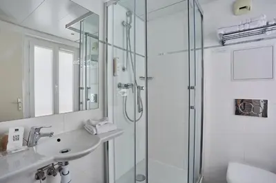 Salle de bains dans l'établissement Hotel Beaugrenelle Tour Eiffel