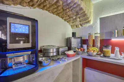 Cuisine ou kitchenette dans l'établissement Hotel Beaugrenelle Tour Eiffel