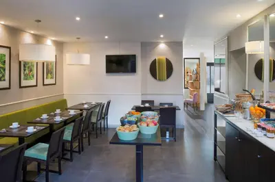 Cuisine ou kitchenette dans l'établissement Best Western Rives de Paris La Defense