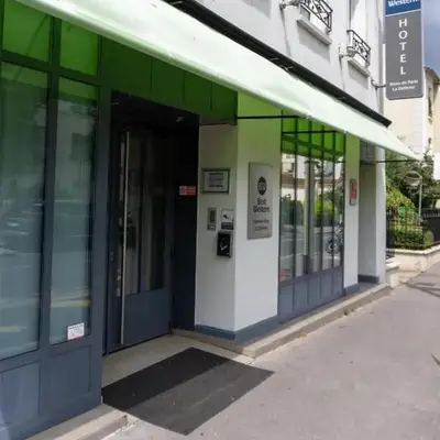 Best Western Rives de Paris La Defense