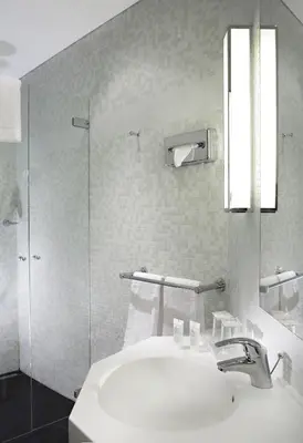 Salle de bains dans l'établissement Hôtel Londres et New York - Teritoria