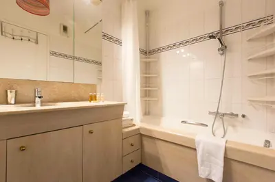 Salle de bains dans l'établissement Veeve - Modern Brights