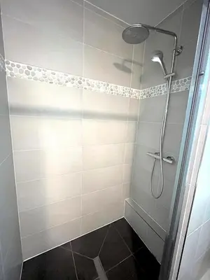 Salle de bains dans l'établissement le Penthouse Picquart