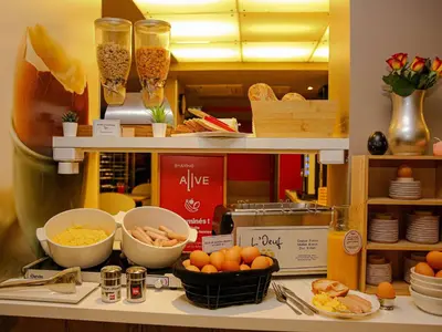 Nourriture dans l'hôtel ou à proximité