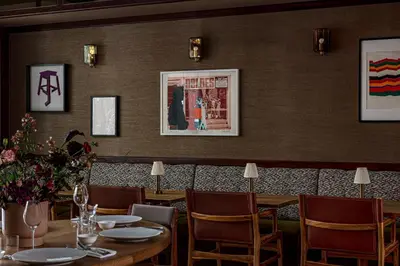 Restaurant ou autre lieu de restauration dans l'établissement Norman Paris Hôtel & Spa
