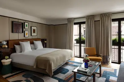 Un ou plusieurs lits dans un hébergement de l'établissement Norman Paris Hôtel & Spa