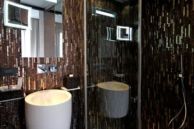 Salle de bains dans l'établissement Hôtel Elysées Paris
