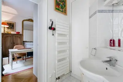 Salle de bains dans l'établissement Charming bedroom