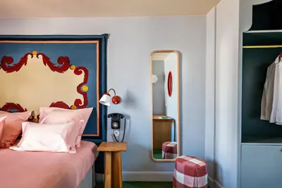 Un ou plusieurs lits dans un hébergement de l'établissement Hôtel de La Boétie