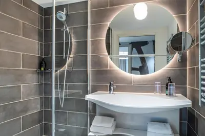 Salle de bains dans l'établissement Aparthotel Adagio Paris Nation