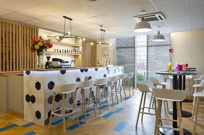 Restaurant ou autre lieu de restauration dans l'établissement Comfort Hotel Paris Porte d'Ivry