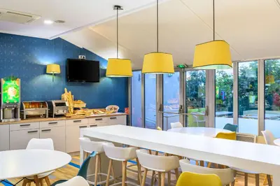 Restaurant ou autre lieu de restauration dans l'établissement Comfort Hotel Paris Porte d'Ivry