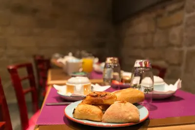 Nourriture dans l'hôtel ou à proximité