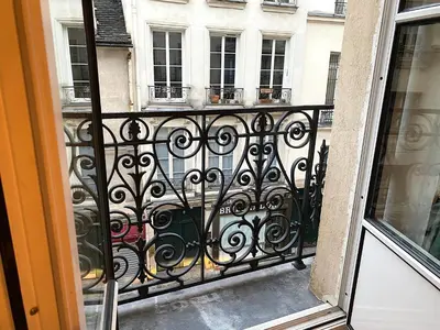Balcon ou terrasse dans l'établissement My Trip in Paris - Temple