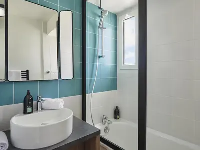 Salle de bains dans l'établissement Aparthotel Adagio Paris Porte de Versailles