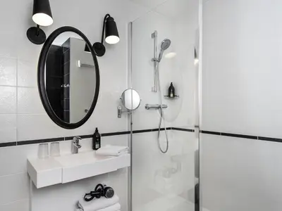 Salle de bains dans l'établissement Aparthotel Adagio Paris Montmartre