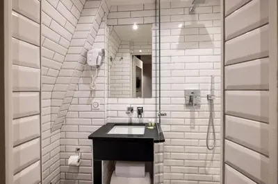 Salle de bains dans l'établissement Pavillon Monceau by Happyculture