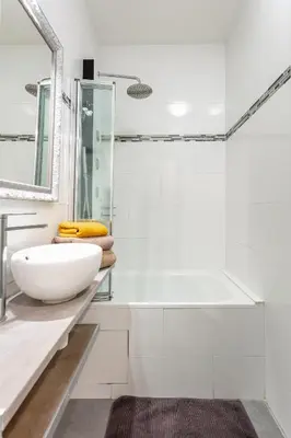 Salle de bains dans l'établissement Ternes Cozy Studio