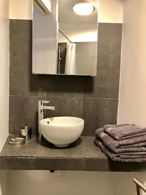 Salle de bains dans l'établissement Pavillon Marais
