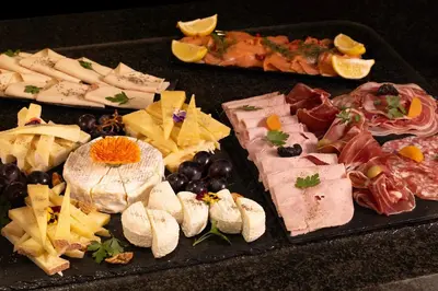 Nourriture dans l'hôtel ou à proximité