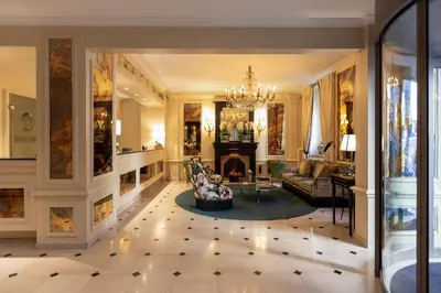 Coin salon dans l'établissement Hotel West-End