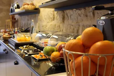 Nourriture dans l'hôtel ou à proximité