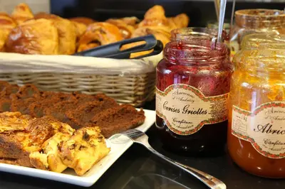 Nourriture dans l'hôtel ou à proximité