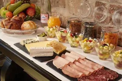 Nourriture dans l'hôtel ou à proximité