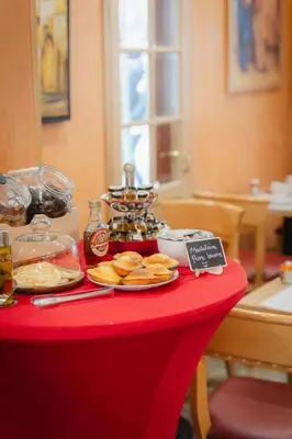 Nourriture dans l'hôtel ou à proximité