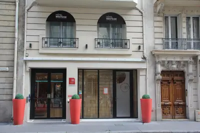 Façade ou entrée de l'établissement Westside Arc de Triomphe Hotel