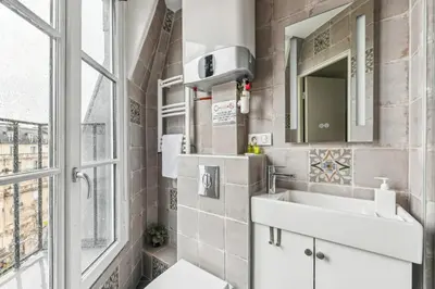 Salle de bains dans l'établissement Studio Mac Mahon - Champs Elysees by B'Your Home